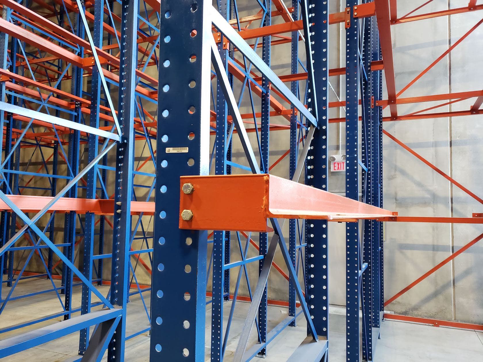 For Sale Drivein Pallet Racking System 12000 Positions rackking